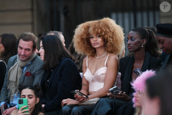 Plusieurs Miss France ont notamment fait le déplacement, respectant le dress code lingerie à la perfection.
Alicia Aylies à la 17ème édition du Etam Live Show à la Monnaie de Paris le 24 septembre 2024. © Rachid Bellak / Bestimage