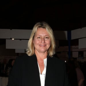 "J'ai tout fait pour toi... mais c'est toi qui as le plus fait pour moi dans ma vie dans mon quotidien", a-t-elle avoué avec douleur. 
Luana Belmondo lors de la 41ème Foire du Livre de Brive dans La Halle Brassens, à Brive-la-Gaillarde, France, le 10 novembre 2023. © Jean-Marc Lhomer/Bestimage