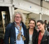 Parmi les acheteurs iconiques, Caroline Pons est présente depuis les débuts
Exclusif - Diane Chatelet, Caroline Pons, Pierre-Jean Chalençon - 99ème édittion de la 'Foire de Chatou' sur les antiquités et Brocante à Chatou le 29 septembre 2019. © JLPPA/Bestimage