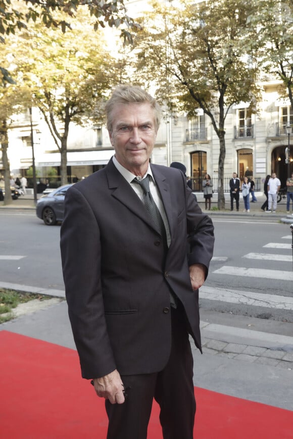 Et le jugement des autres
Philippe Caroit arrivant au "Concerto pour la Paix" organisé par Omar Harfouch au Théâtre des Champs Élysées à Paris, France, le 18 Septembre 2024. © Perusseau / Tribeca / Bestimage 