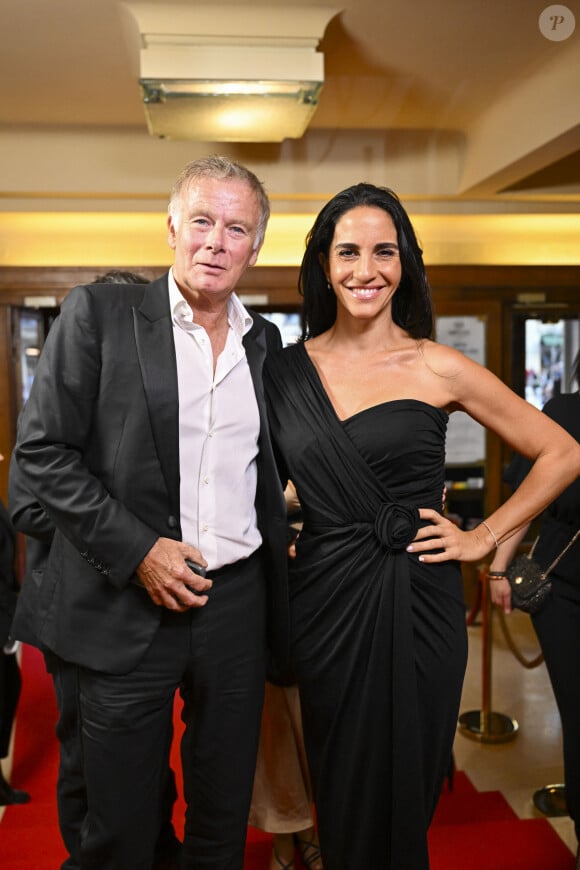 Et de conclure : "Il faudrait le faire tout le temps, prendre l'air ou alors se taire !"
Exclusif - Franck Dubosc et sa femme Danièle - Arrivées intérieures au "concerto pour la paix" de Omar Harfouch au théâtre des Champs Elysées à Paris le 18 septembre 2024. © Perusseau / Tribeca / Bestimage 