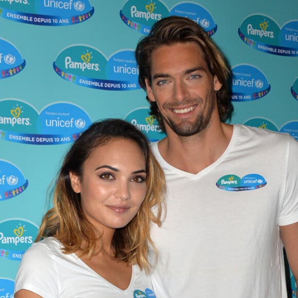 Camille Lacourt a été marié à Valérie Bègue, avant leur rupture en 2016
 
Camille Lacourt et Valérie Bègue sont les parrain et marraine du 10ème anniversaire du partenariat entre Pampers et l'Unicef pour le vaccin des enfants contre le tétanos. Paris, le 13 novembre 2015