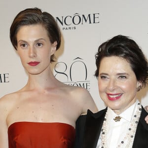 Elettra Rossellini Wiedemann et sa mère Isabella Rossellini - Soirée des 80 ans de Lancôme au Casino de Paris lors de la fashion week Haute Couture Automne-Hiver 2015/2016 à Paris, le 7 juillet 2015.