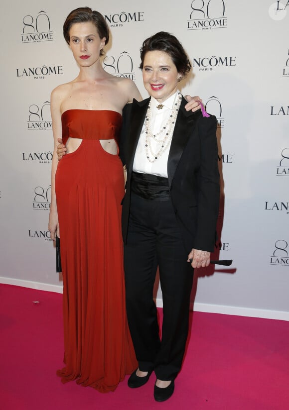 Elettra Rossellini Wiedemann et sa mère Isabella Rossellini - Soirée des 80 ans de Lancôme au Casino de Paris lors de la fashion week Haute Couture Automne-Hiver 2015/2016 à Paris, le 7 juillet 2015.