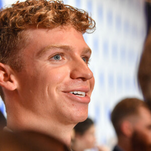 Léon Marchand - L'équipe de France de natation acclamée au club France lors des Jeux Olympiques de Paris2024 (JO) le 5 aout 2024.