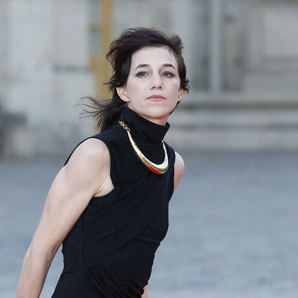 Charlotte Gainsbourg - Dîner d'Etat au château de Versailles en l'honneur de la visite officielle du roi et de la reine d'Angleterre en France (20 - 22 septembre 2023), le 20 septembre 2023. 150 invités triés sur le volet ont été conviés à cette occasion. © Jacovides-Moreau / Bestimage 