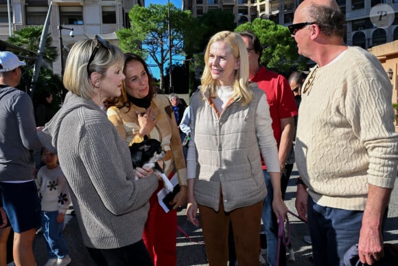 La princesse Charlene, Sylvia Sermenghi, la présidente de l'association, S.A.R. la princesse Naomi d'Orléans, duchesse d'Anjou, et le prince Serge de Yougoslavie - La princesse Charlene de Monaco a participé au chapiteau de Fontvieille, à Monaco, le 5 octobre 2024