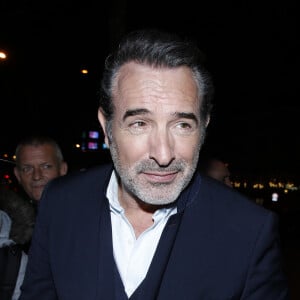 Exclusif - Jean Dujardin - Arrivées à l'avant-première du film "Sur les chemins noirs" au cinema UGC Normandie à Paris le 13 mars 2023. © Denis Guignebourg/ Bestimage