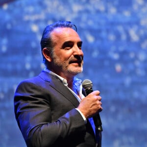 Jean Dujardin durant l'avant première mondiale au Grimaldi Forum à Monaco, le 9 février 2023, du film "Les gardiennes de la planète" réalisé par Jean-Albert Lièvre et raconté par J.Dujardin. Ce film est inspiré par le poème d'Heathcote Williams, "Whale Nation". Il nous fait découvrir le Groenland, le Mexique, l'Argentine, la Polynésie, mais aussi la Bretagne, la Méditerranée et la Normandie, l'Afrique du sud, l'Australie, le Tonga, le Kamtchatka ou encore l'Antarctique, Hawaï, et la Norvège. L'histoire commence par une baleine à bosse échouée sur un rivage isolé. Alors qu'un groupe d'hommes et de femmes organise son sauvetage, on découvre l'histoire extraordinaire des cétacés, citoyens des océans du monde, essentiels à l'écosystème de la planète depuis plus de 50 millions d'années. La sortie en salle se fera le 22 février. © Bruno Bebert / Bestimage