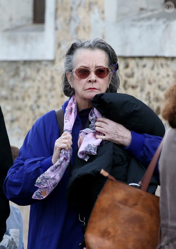 Dominique Lavanant - Obsèques de Danielle Darrieux en l'église Saint-Jean Baptiste de Bois-le-Roi (Eure) le 25 octobre 2017. 