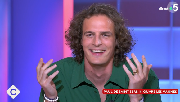 Paul de Saint-Sernin gentiment taclé par Léa Salamé dans "C à vous", le 8 octobre 2024, sur France 5