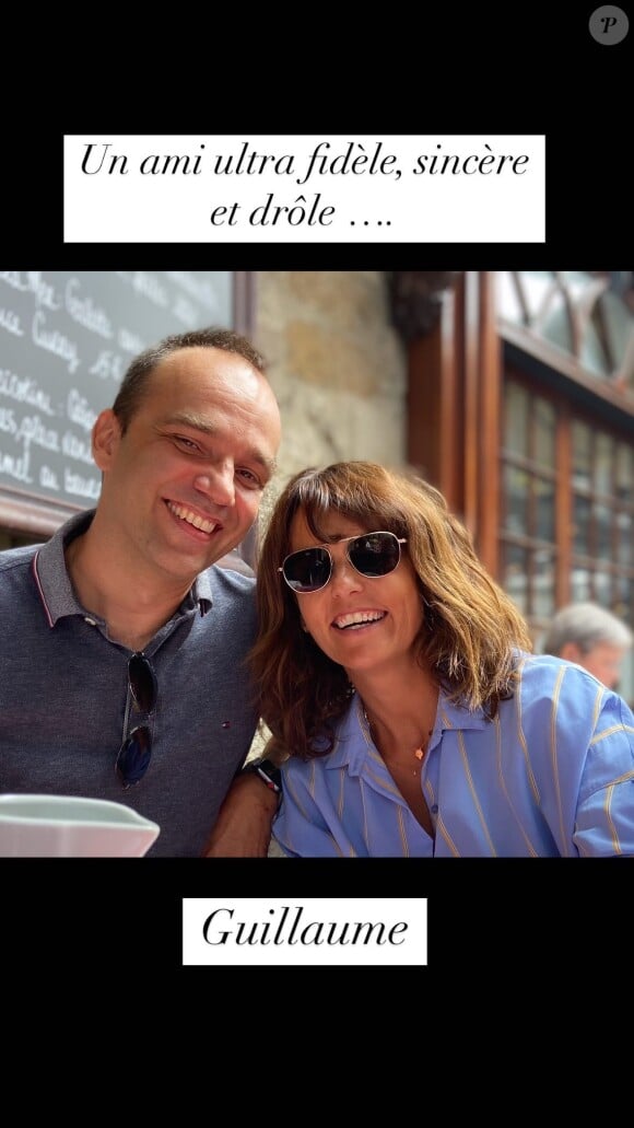 Faustine Bollaert a annoncé le décès de son ami Guillaume, membre de sa tribu, sur Instagram le 6 octobre 2024.