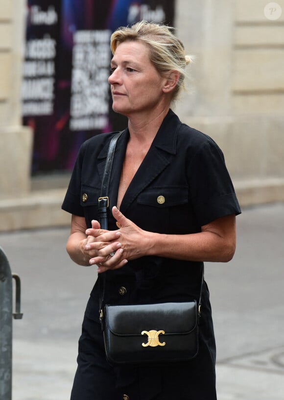 Anne-Elisabeth Lemoine - Arrivées des célébrités aux obsèques de Jane Birkin en l'église Saint-Roch à Paris. Le 24 juillet 2023 © Jacovides-KD Niko / Bestimage 