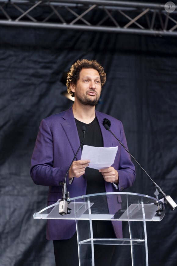 Quatre numéros auraient été commandés
Exclusif - Eric Antoine lors de l'hommage à l'humoriste Guillaume Bats, mort à 36 ans, à Montmirail, Marne, France, le 17 juin 2023. © Pierre Perusseau/Bestimage 