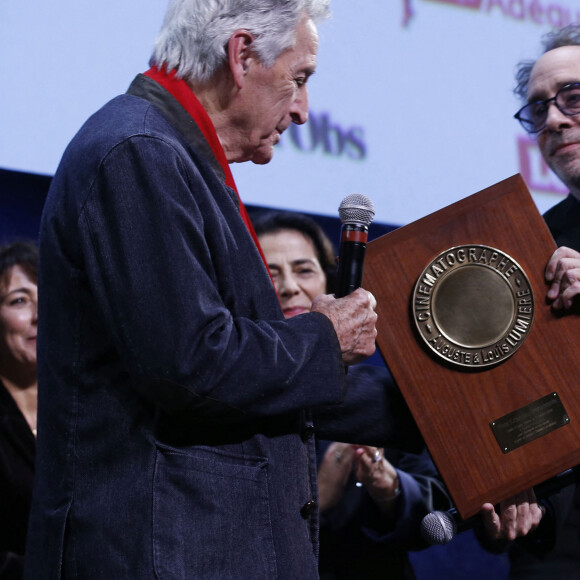 Tim Burton a honoré le grand Costa-Gavras
Le cinéaste Costa-Gavras, invité d'honneur de la cérémonie d'ouverture de la 15ème édition du Festival du film Lumière à Lyon, du 12 au 20 octobre 2024. Le cinéaste reçoit un prix d'honneur, lors de cette cérémonie, pour l'ensemble de son oeuvre, prix remis par le cinéaste Tim Burton. Lyon, (Rhône) FRANCE-12/10/2024. © Pascal Fayolle / Bestimage