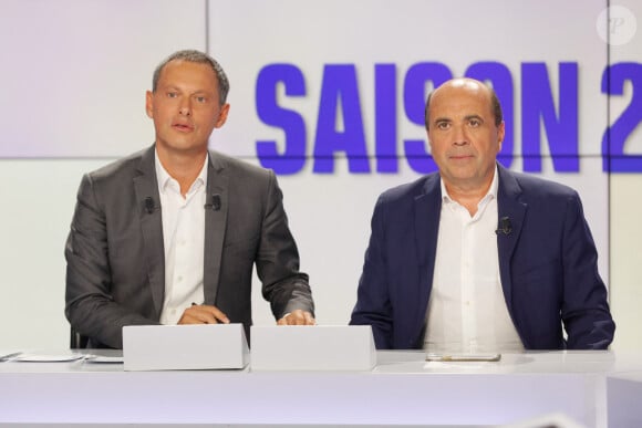 Marc-Olivier Fogiel (directeur général de BFMTV), Hervé Beroud (directeur général délégué de Altice Média, chargé de l' information et du sport) - Conférence de presse de rentrée de BFMTV saison 2021/2022 à l'Altice Campus à Paris, France, le 25 août 2021. © Christophe Clovis/Bestimage