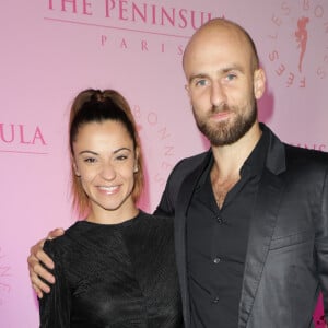 Leur histoire d’amour a été un véritable coup de foudre, aujourd'hui le couple est impatient de l'arrivée de leur premier enfant
Denitsa Ikonomova (enceinte) et son compagnon François Alu - Photocall du 5ème gala de charité de l'association "Les Bonnes Fées" à l'occasion de la campagne mondiale "Octobre Rose" à l'hôtel Peninsula, Paris le 3 octobre 2024. A l'occasion de la campagne mondiale "Octobre Rose", l'hôtel Peninsula Paris lance son programme caritatif "Peninsula in Pink", dont les bénéfices de 254 400 Euros seront reversés à l'association "Les Bonnes Fées". © Coadic Guirec/Bestimage