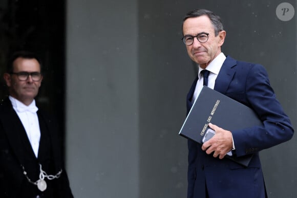 Bruno Retailleau, ministre français de l'intérieur arrive au premier conseil des ministres du gouvernement Barnier, au palais de l'Elysée, à Paris, le 23 septembre 2024. © Stéphane Lemouton / Bestimage