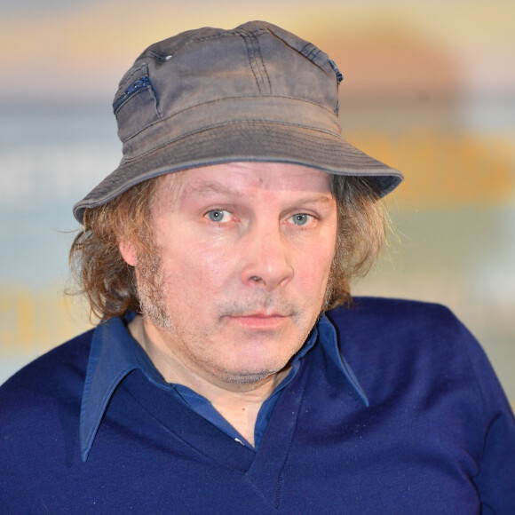 Le 10 octobre 2024 sur les ondes de France Inter comme l'a notifié "Gala", alors qu'il allait débuter sa chronique, l''artiste a fait de surprenantes révélations sur sa famille.
Philippe Katerine - Avant-première du film "Voleuses" diffusé sur Netflix. Paris le 24 octobre 2023. © Veeren / Bestimage 