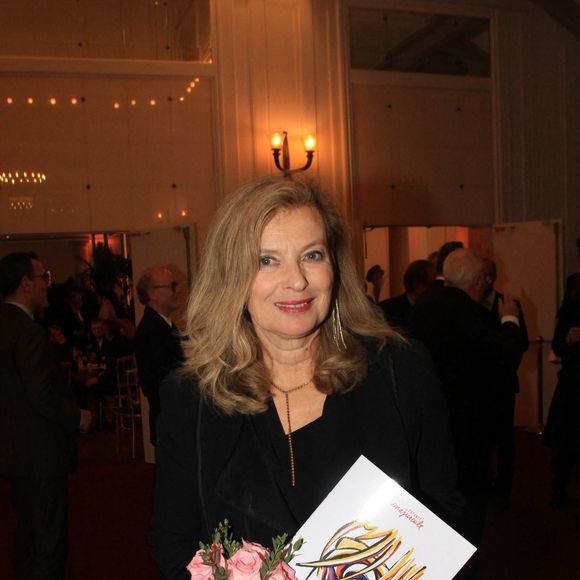 Valérie Trierweiler lors de la soirée de gala "Enfance Majuscule" au profit de l'enfance maltraitée à la Salle Gaveau à Paris le 7 octobre 2024. Enfance Majuscule milite activement pour une libération de la parole des victimes, et pour une réelle prise en compte par les pouvoirs publics des violences et des maltraitances quotidiennes subies par les enfants. © Philippe Baldini / Bestimage 