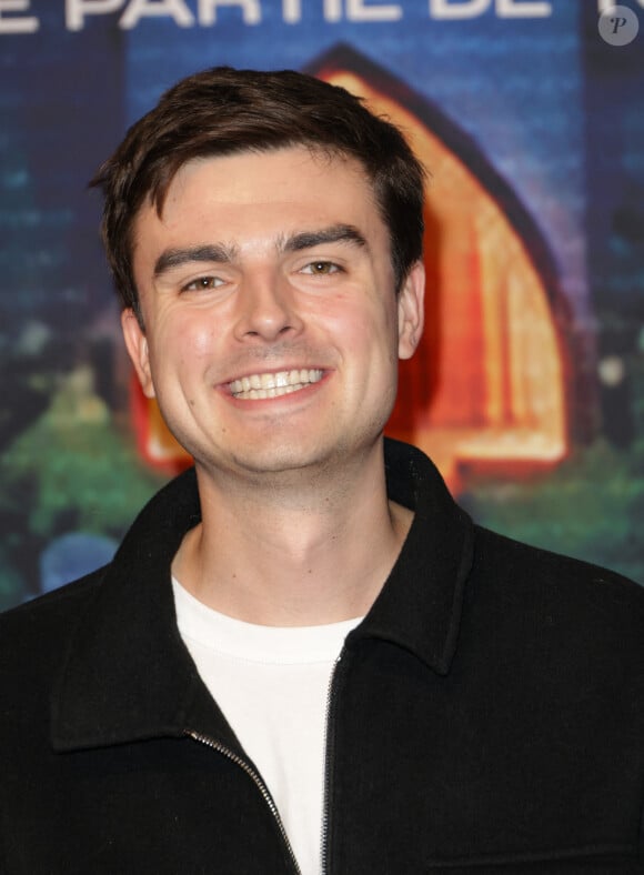 Hugo Travers - Avant-première de la série "Loups Garous" au Grand Rex à Paris. Le 2 octobre 2024 © Coadic Guirec / Bestimage