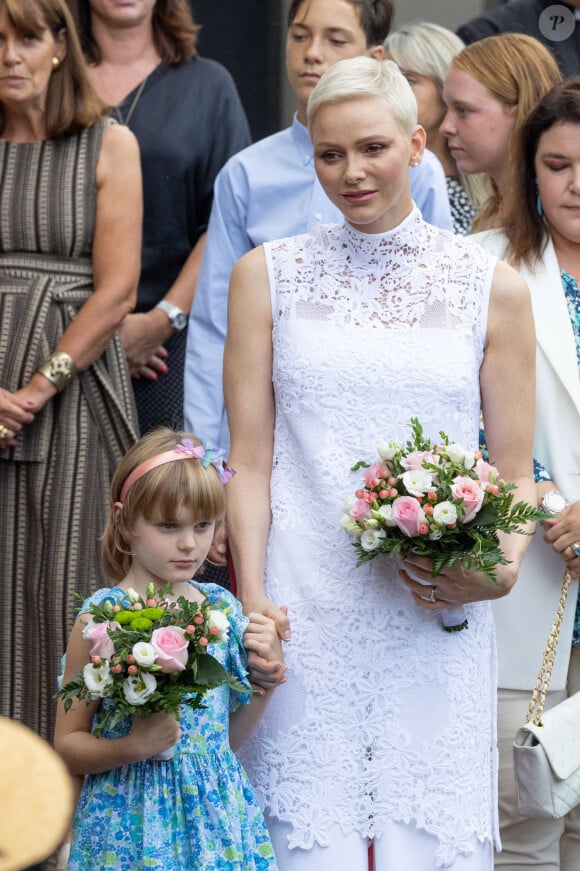 La princesse Charlene de Monaco, la princesse Gabriella de Monaco, comtesse de Carladès - La famille princière de Monaco lors du traditionnel Pique-nique "U Cavagnetu" des monégasques au parc princesse Antoinette à Monaco le 3 septembre 2022