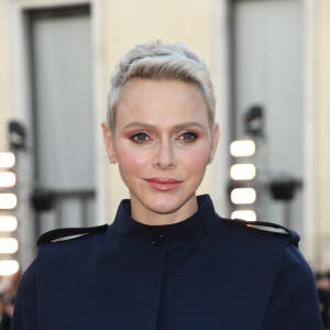 La princesse Charlène de Monaco au défilé Akris "Collection Prêt-à-Porter Printemps/Eté 2023" lors de la Fashion Week de Paris (PFW), le 1 octobre 2022.