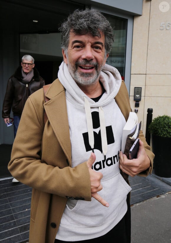 Stéphane Plaza - Les célébrités à la sortie de l'émission "Les Grosses Têtes" aux studios RTL à Neuilly-sur-Seine, France, le 17 avril 2023. © Jonathan Rebboah/Panoramic/Bestimage