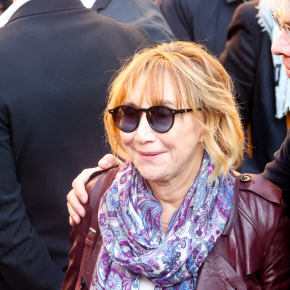 Marie-Anne Chazel - Sortie des Obsèques de Michel Blanc en l'église Saint-Eustache à Paris, le 10 octobre 2024. © Moreau / Jacovides / Bestimage 