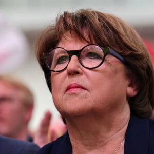 "Il avait douze ans de moins que moi et Martine Aubry avait essayé de me le piquer", se rappelle Dominique Voynet aujourd'hui

Martine Aubry - Dernier meeting du candidat socialiste R.Glucksmann aux élections européennes à Lille. Le 7 juin 2024 © Laurent Sanson / Panoramic / Bestimage