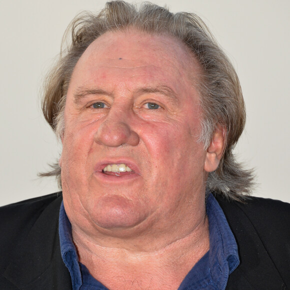 Du moins, pas ceux qui auraient pu confirmer ou infirmer la version défendue avec insistance par France Télévisions, ajoute le JDD
 
Gérard Depardieu - 10ème Festival du Film Francophone d'Angoulême. Le 25 août 2017 © Coadic Guirec / Bestimage