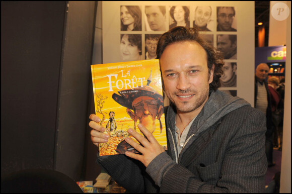 Vincent Perez lors du Salon du livre à Paris le 28 mars 2010