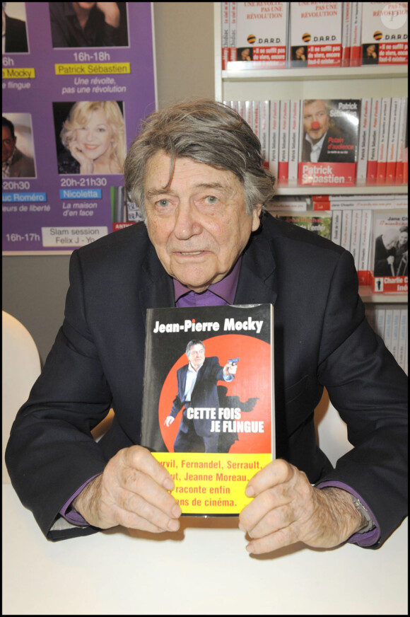 Jean-Pierre Mocky lors du Salon du livre à Paris le 28 mars 2010