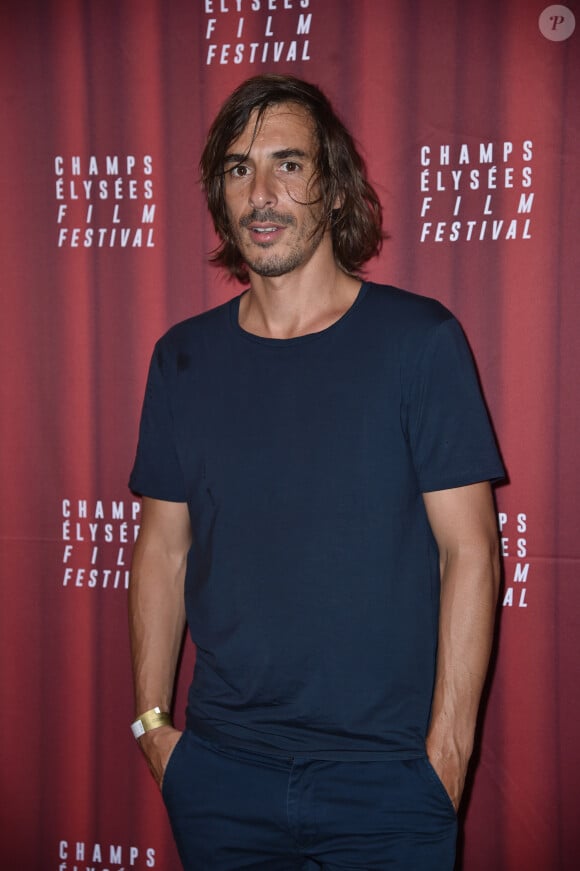 L'acteur a réagi auprès de Mediapart
Thomas Scimeca au photocall de la cérémonie de clôture de la 8ème édition du Champs-Élysées Film Festival (CEFF) au Théâtre Marigny à Paris, France, le 25 juin 2019. © Giancarlo Gorassini/Bestimage 