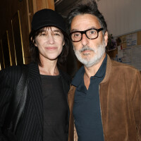 Yvan Attal en couple avec une grande actrice avant Charlotte Gainsbourg, "il était un de mes premiers fiancés"