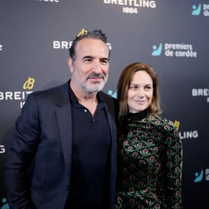 Jean Dujardin et sa femme Nathalie Péchalat (nouvelle présidente de l'association "Premiers de Cordée") - Dîner de charité Breitling à la Samaritaine pour l'association "Premiers de Cordée" à Paris le 4 avril 2024. © Rachid Bellak/Bestimage 