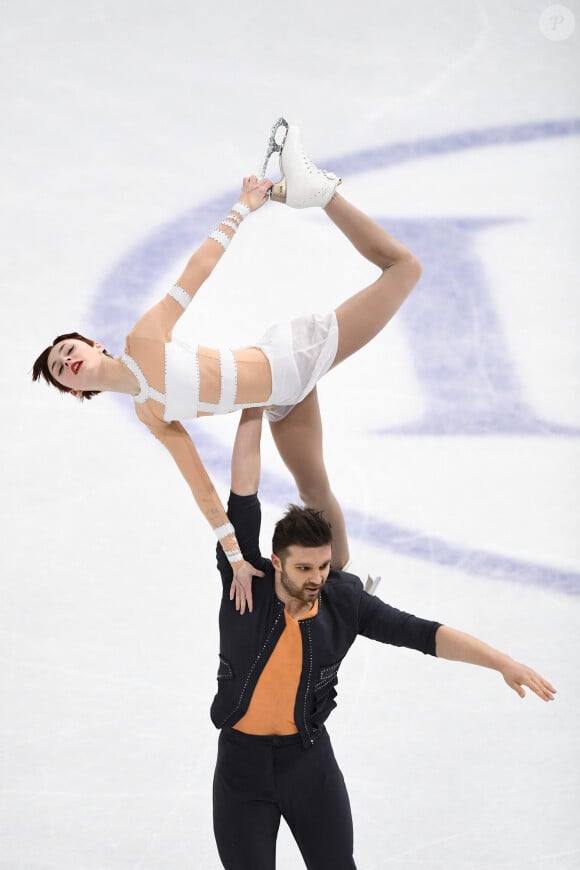 Les français Cléo Hamon et Denys Strekalin lors du programme libre en couple aux Championnats du monde ISU de patinage artistique 2021 à l'Ericsson Globe de Stockholm, Suède, le 25 mars 2021. 