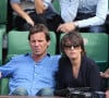 Elle raconte ainsi comment le diagnostic a été posé.
Le journaliste Pascal Humeau et sa compagne la journaliste Amandine Bégot (enceinte) - - People dans les tribunes lors du tournoi de tennis de Roland-Garros à Paris, le 28 mai 2015.