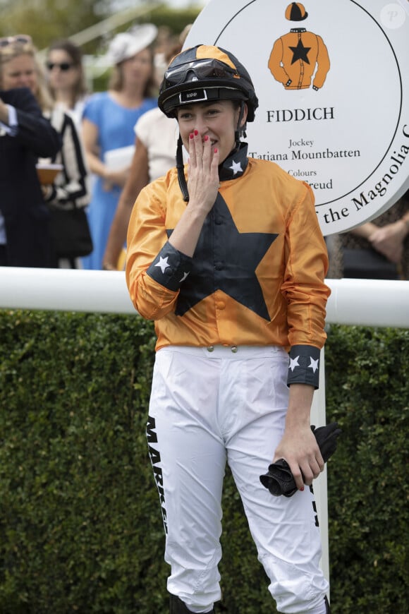 Et c'est Tatiana Mountbatten qui va de nouveau gouté aux joies de la maternité 
Tatiana Mountbatten - S. Cameron, la femme de l'ancien Premier ministre britannique D. Cameron, assiste à la course hippique "Qatar Goodwood" à Goodwood, le 29 juillet 2021. 