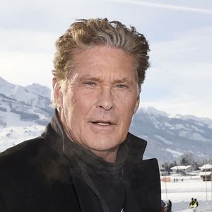 David Hasselhoff lui a rendu un hommage sur Instagram rappelant leur lien profond
David Hasselhof et Hayley Roberts assistent à la GP Ice Race, une course de voiture sur glace à Zell am See, Autriche le 19 janvier 2019.