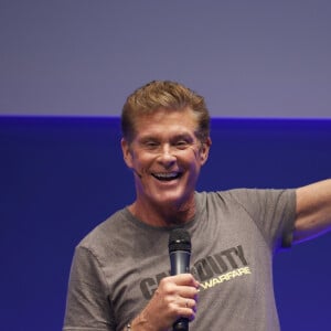 David Hasselhoff présente le jeu "Call of Duty : infinite warfare" lors du salon Gamescom 2016 à Cologne le 18 août 2016. © Future-Image via ZUMA Press / Bestimage