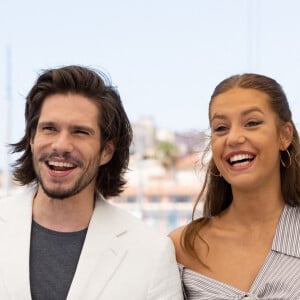 Adèle Exarchopoulos vient d'officialiser son histoire d'amour avec François Civil

François Civil, Adèle Exarchopoulos au photocall du film Bac Nord (Hors compétition) lors du 74ème festival international du film de Cannes le 13 juillet 2021 © Borde / Jacovides / Moreau / Bestimage