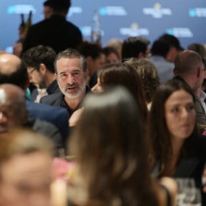 Jean Dujardin et sa femme Nathalie Péchalat (nouvelle présidente de l'association "Premiers de Cordée") - Dîner de charité Breitling à la Samaritaine pour l'association "Premiers de Cordée" à Paris le 4 avril 2024. © Rachid Bellak/Bestimage