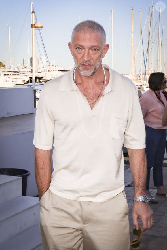 Il s'agit de Vincent Cassel.
Exclusif - Rendez-vous avec Vincent Cassel en marge de l'émission "C à vous" lors du 77ème Festival International du Film de Cannes le 21 mai 2024. © Jack Tribeca/Bestimage No Web - Belgique et Suisse