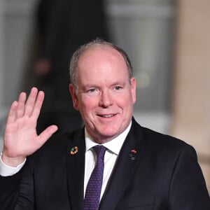 En 2025, cela fera 20 ans qu'il est à la tête de la principauté
Le prince Albert II de Monaco arrive au palais de l'Élysée pour un dîner offert aux chefs d'état et de gouvernement par le président de la république dans le cadre du XIXe Sommet de la Francophonie à Paris, le 4 octobre 2024. © Lionel Urman / Panoramic / Bestimage 