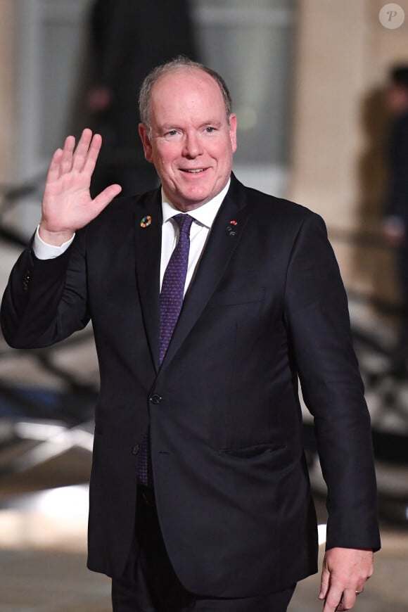 En 2025, cela fera 20 ans qu'il est à la tête de la principauté
Le prince Albert II de Monaco arrive au palais de l'Élysée pour un dîner offert aux chefs d'état et de gouvernement par le président de la république dans le cadre du XIXe Sommet de la Francophonie à Paris, le 4 octobre 2024. © Lionel Urman / Panoramic / Bestimage 