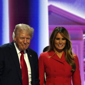 Donald J. Trump et sa femme Melania lors du jour 4 de la Convention Nationale des Républicains à Milwaukee (RNC).