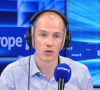 "Le boulot est intense, mais je n'ai pas l'impression d'être déséquilibré", a-t-il encore estimé pour CB News.
Dimitri Pavlenko, journaliste d'Europe 1