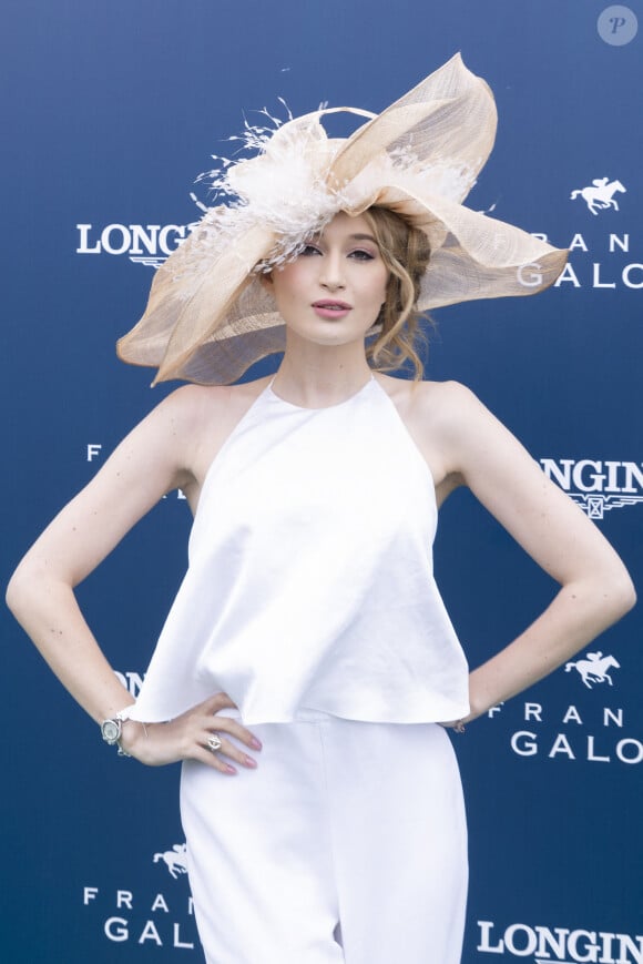 Catherine Davydzenka - Photocall du Prix de Diane Longines 2022 à Chantilly le 19 juin 2022. © Jack Tribeca / Bestimage