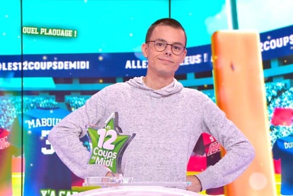 Mais il n'en est pas question
Emilien a largement dépassé Bruno, avec plus de 60 victoires supplémentaires à son actif !